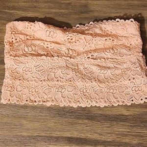 NWOT Ladies Aerie Peachy Pink Lace Crop Top Size Medium